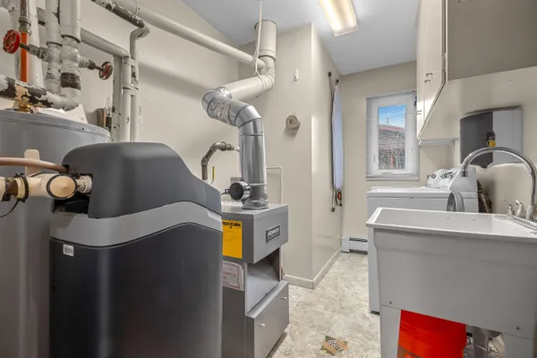 $429,900 | 2038 Ash Te Wette Beach Drive, Hillsdale, MI 49242