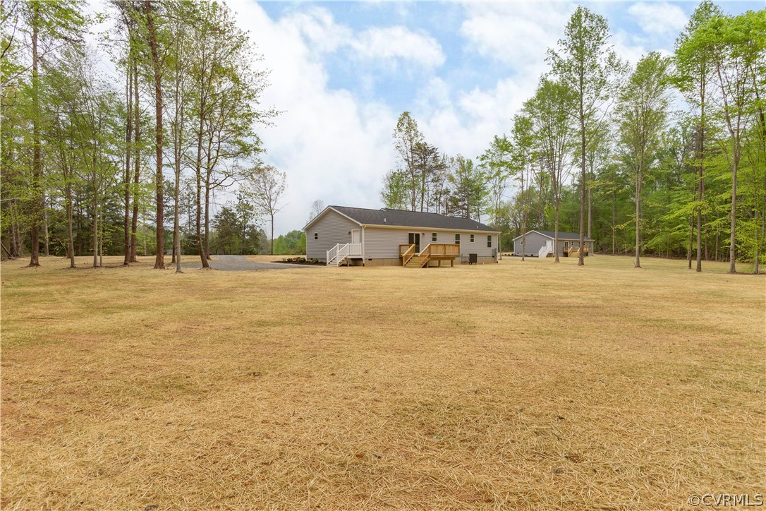 2045 Eastham Road Bumpass, VA 23024 - Photo 8 of 38