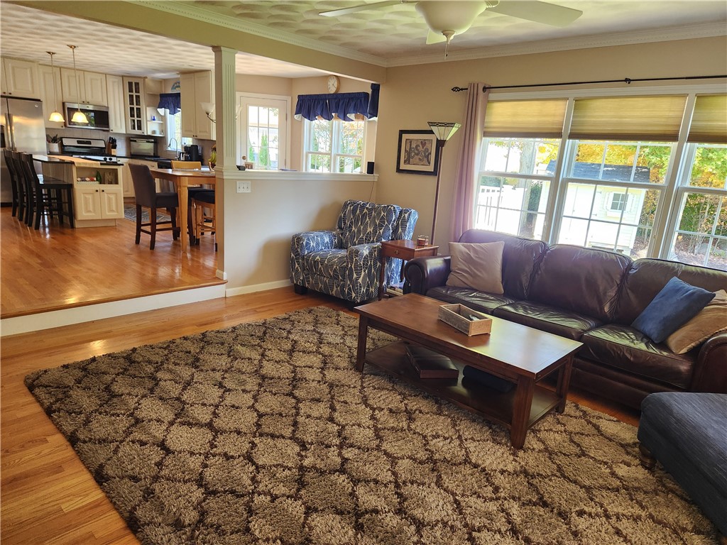 2 Jay Court Cranston, RI 02921 - Photo 18 of 49