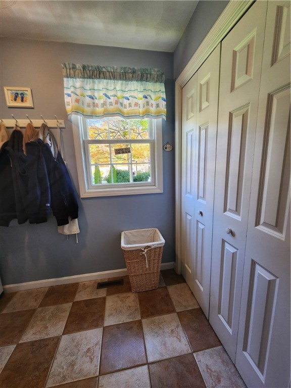 2 Jay Court Cranston, RI 02921 - Photo 45 of 49