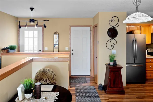 $289,900 | 38260 Explorer Circle, North Branch, MN 55056