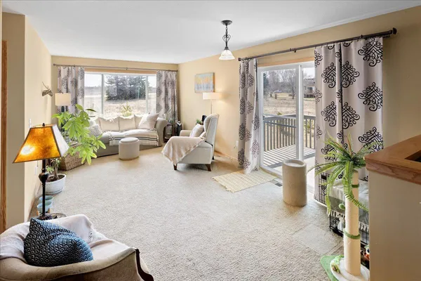 $289,900 | 38260 Explorer Circle, North Branch, MN 55056
