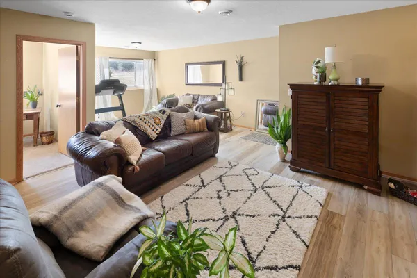 $289,900 | 38260 Explorer Circle, North Branch, MN 55056