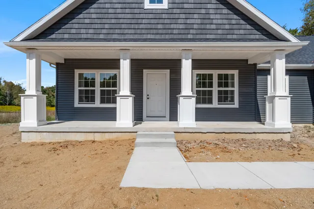 $499,900 | 5033 Ikram Oaks Lane, Jackson, MI 49201