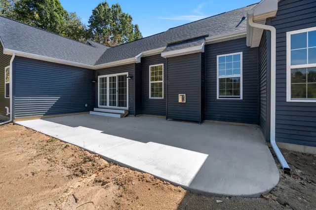 $499,900 | 5033 Ikram Oaks Lane, Jackson, MI 49201