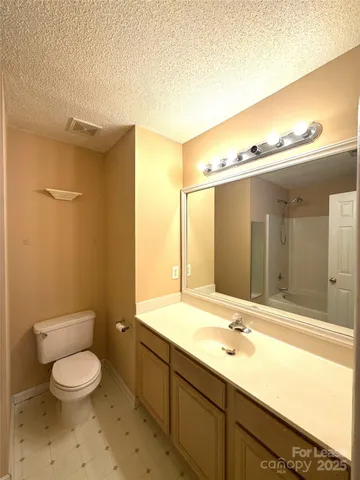 $1,400 | 1515 Sylvia Court, Charlotte, NC 28205