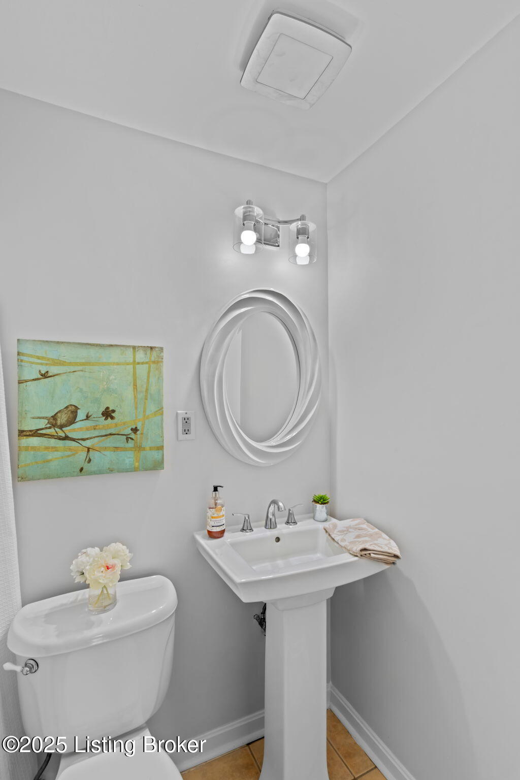 3815 Mamaroneck Road Louisville, KY 40218 - Photo 33 of 55 25-web-or-mls-696A8234