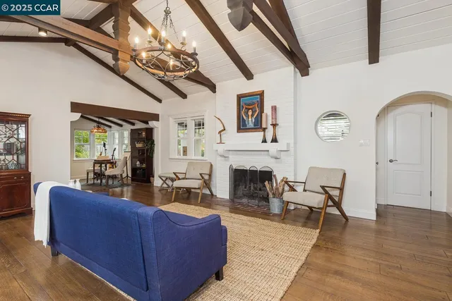 $2,388,000 | 1000 Walnut Drive, Lafayette, CA 94549