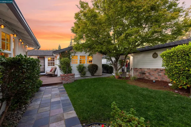 $2,388,000 | 1000 Walnut Drive, Lafayette, CA 94549