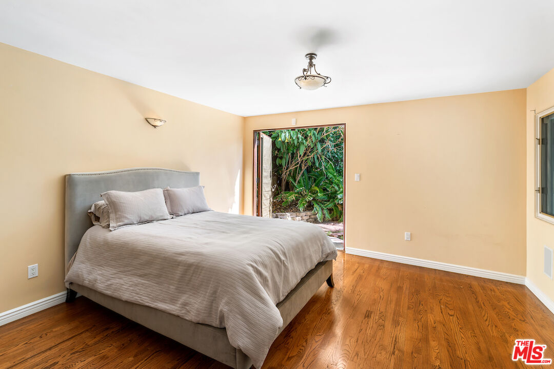 2604 Rutherford Drive Los Angeles, CA 90068 - Photo 15 of 23