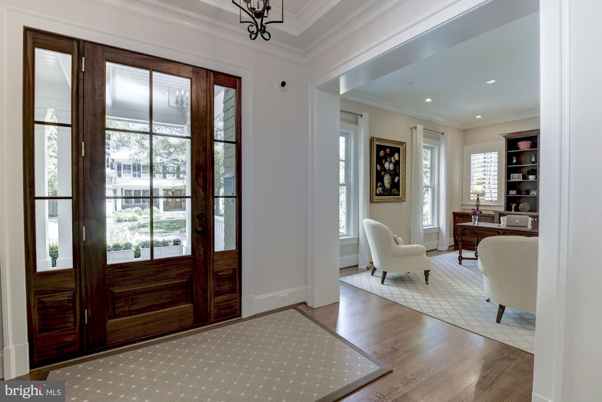 7006 Exeter Road Bethesda, MD 20814 - Photo 15 of 75 FOYER