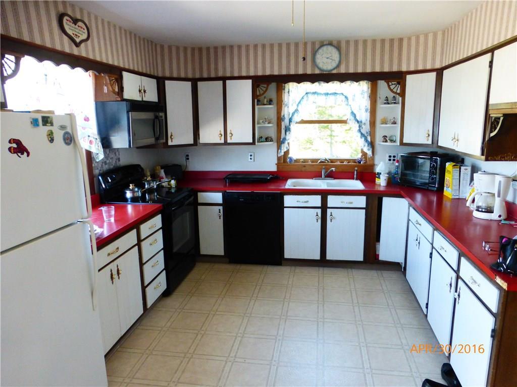 118 States Point Road Tenants Harbor, ME 04860 - Photo 25 of 29 Wrap around kitchen with ocean view....