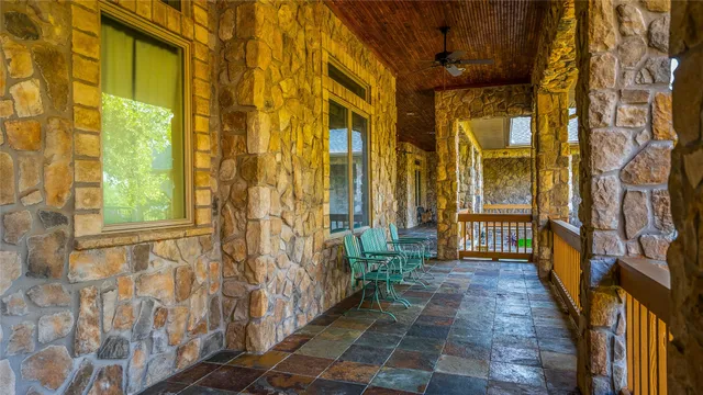 a picture of lake view