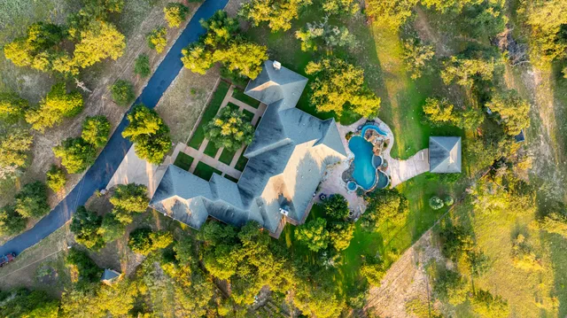 $6,750,000 | 2042 22 Hills Road, Gause, TX 77857