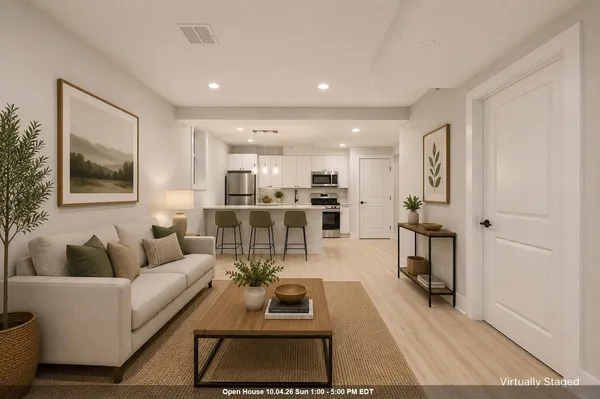 $2,450 | 104 Glenwood Avenue, Unit 4, Jersey City, NJ 07306