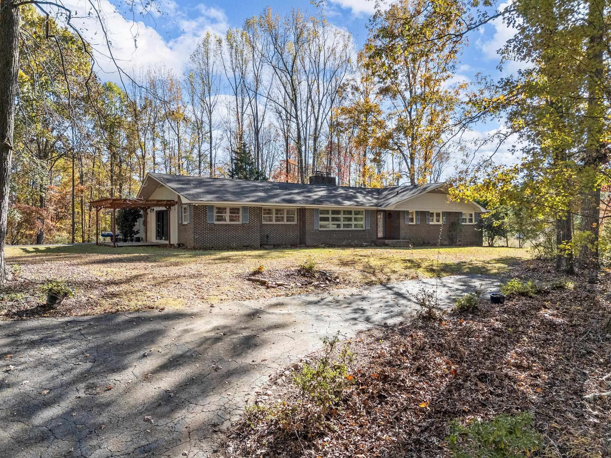 161 State Rd S-42-9957 Spartanburg, SC 29302 - Photo 2 of 50
