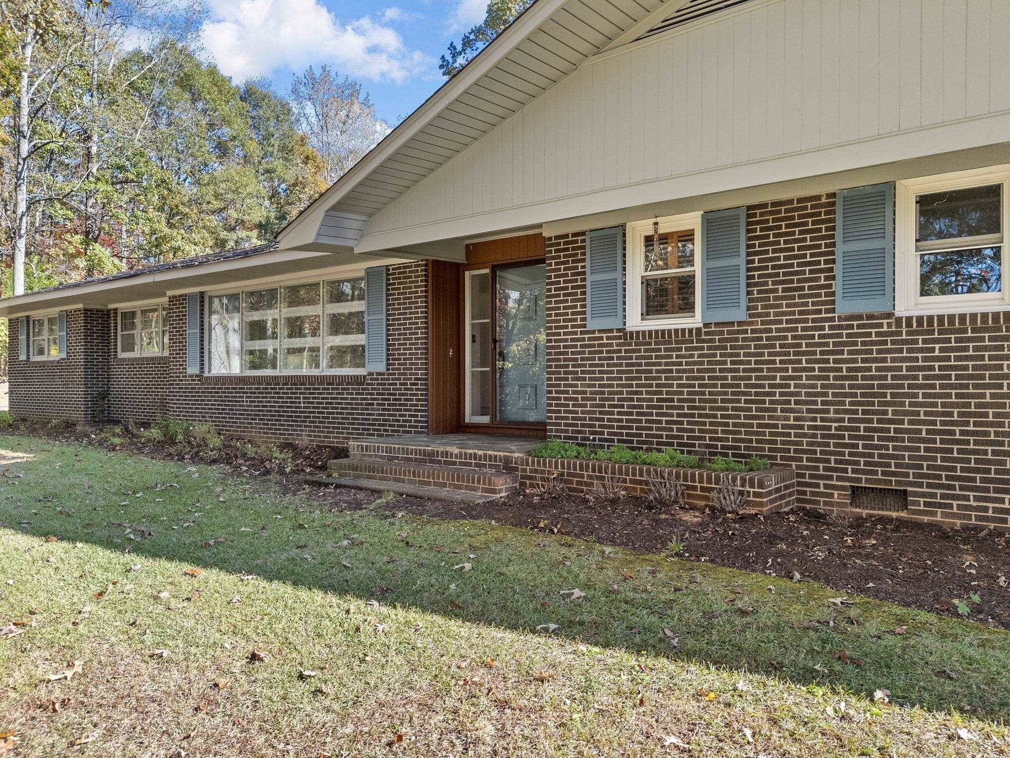 161 State Rd S-42-9957 Spartanburg, SC 29302 - Photo 5 of 50