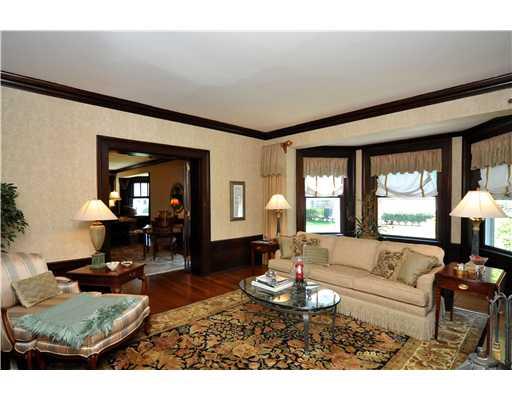 520 Pine Road Sewickley, PA 15143 - Photo 10 of 18 Living Room.