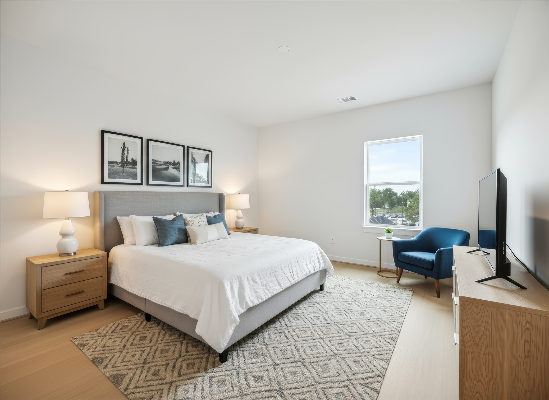 817 Thornton Road, Unit G Houston, TX 77018 - Photo 15 of 49 Secondary bedroom on the third floor that can also be a gameroom. *Virtually staged*