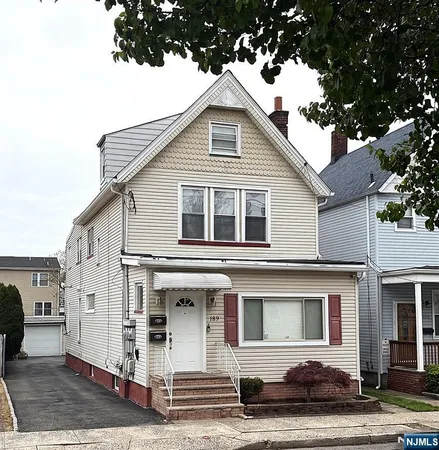 $2,400 | 189 William Street, Belleville, NJ 07109