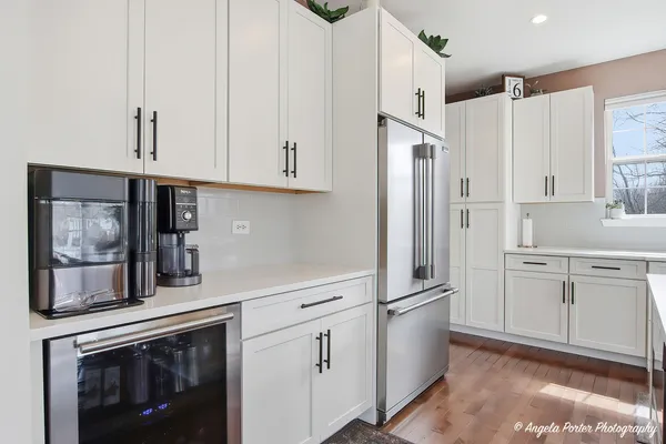 $575,000 | 2275 Walnut Glen Boulevard, Island Lake, IL 60042