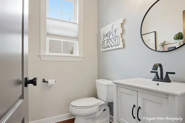 $575,000 | 2275 Walnut Glen Boulevard, Island Lake, IL 60042