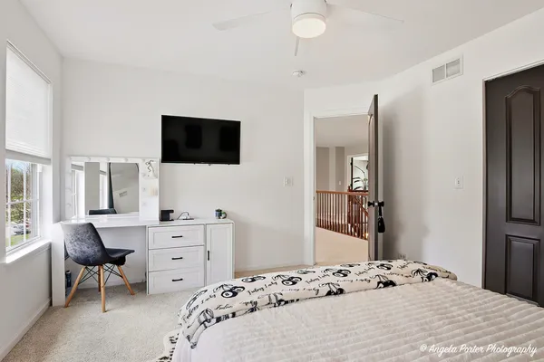 $575,000 | 2275 Walnut Glen Boulevard, Island Lake, IL 60042