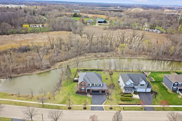 $575,000 | 2275 Walnut Glen Boulevard, Island Lake, IL 60042