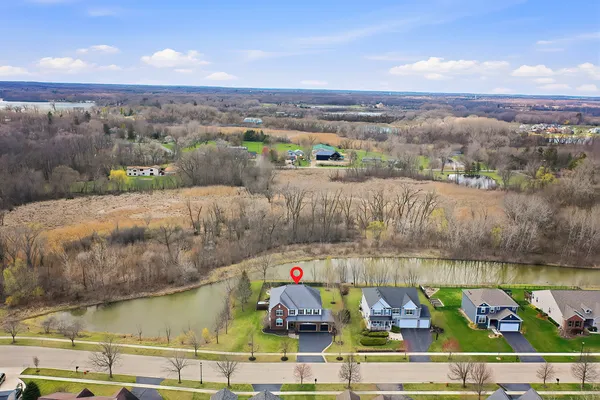 $575,000 | 2275 Walnut Glen Boulevard, Island Lake, IL 60042