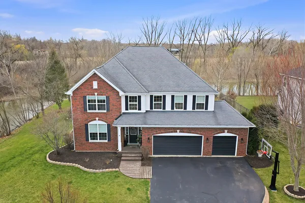 $575,000 | 2275 Walnut Glen Boulevard, Island Lake, IL 60042