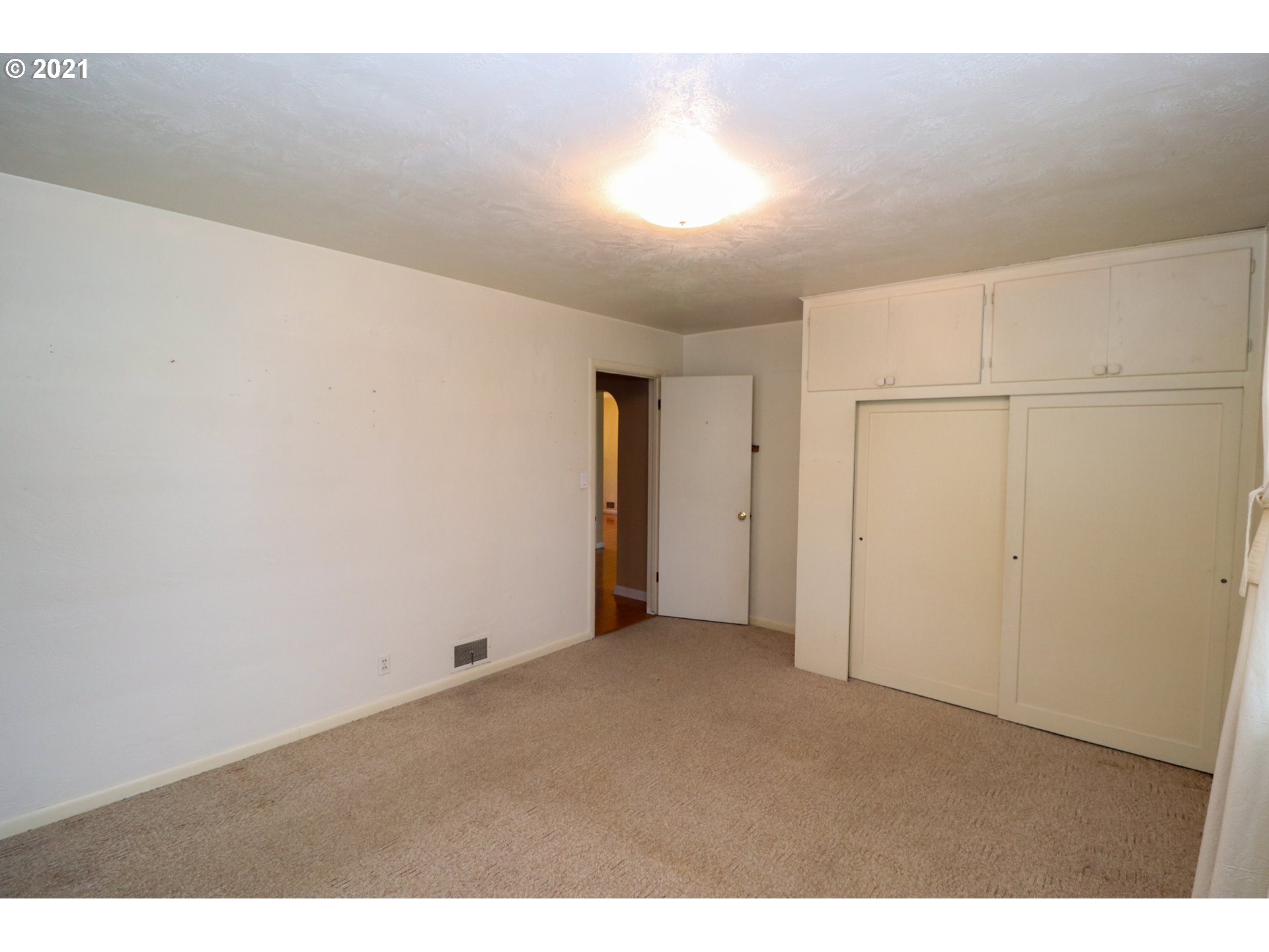 1023 Nancy Avenue Springfield, OR 97477 - Photo 14 of 32 Gallery Image 14