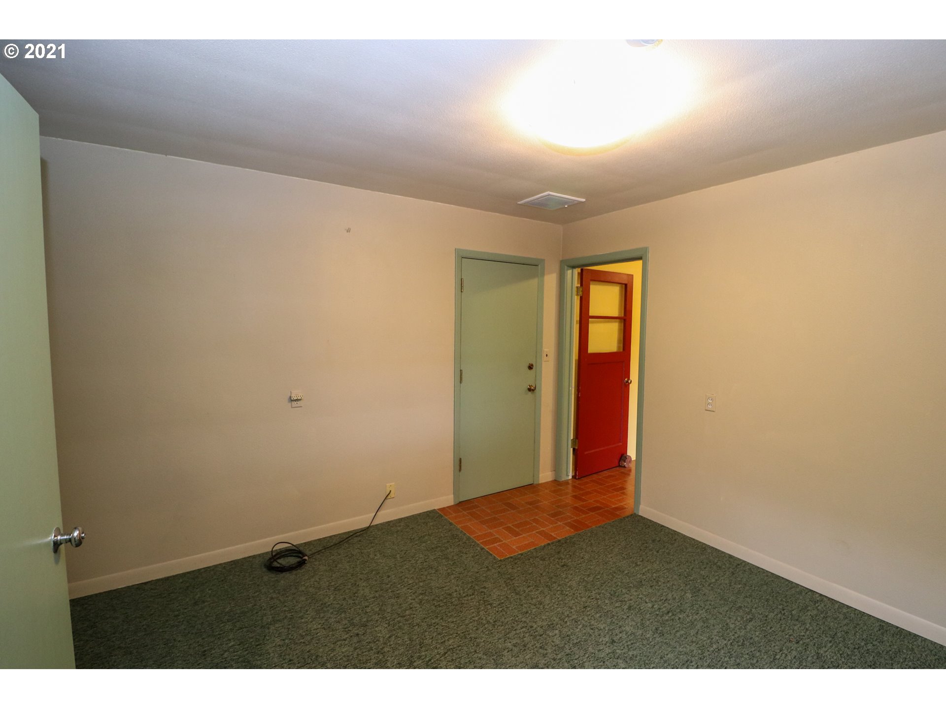 1023 Nancy Avenue Springfield, OR 97477 - Photo 23 of 32 Gallery Image 23