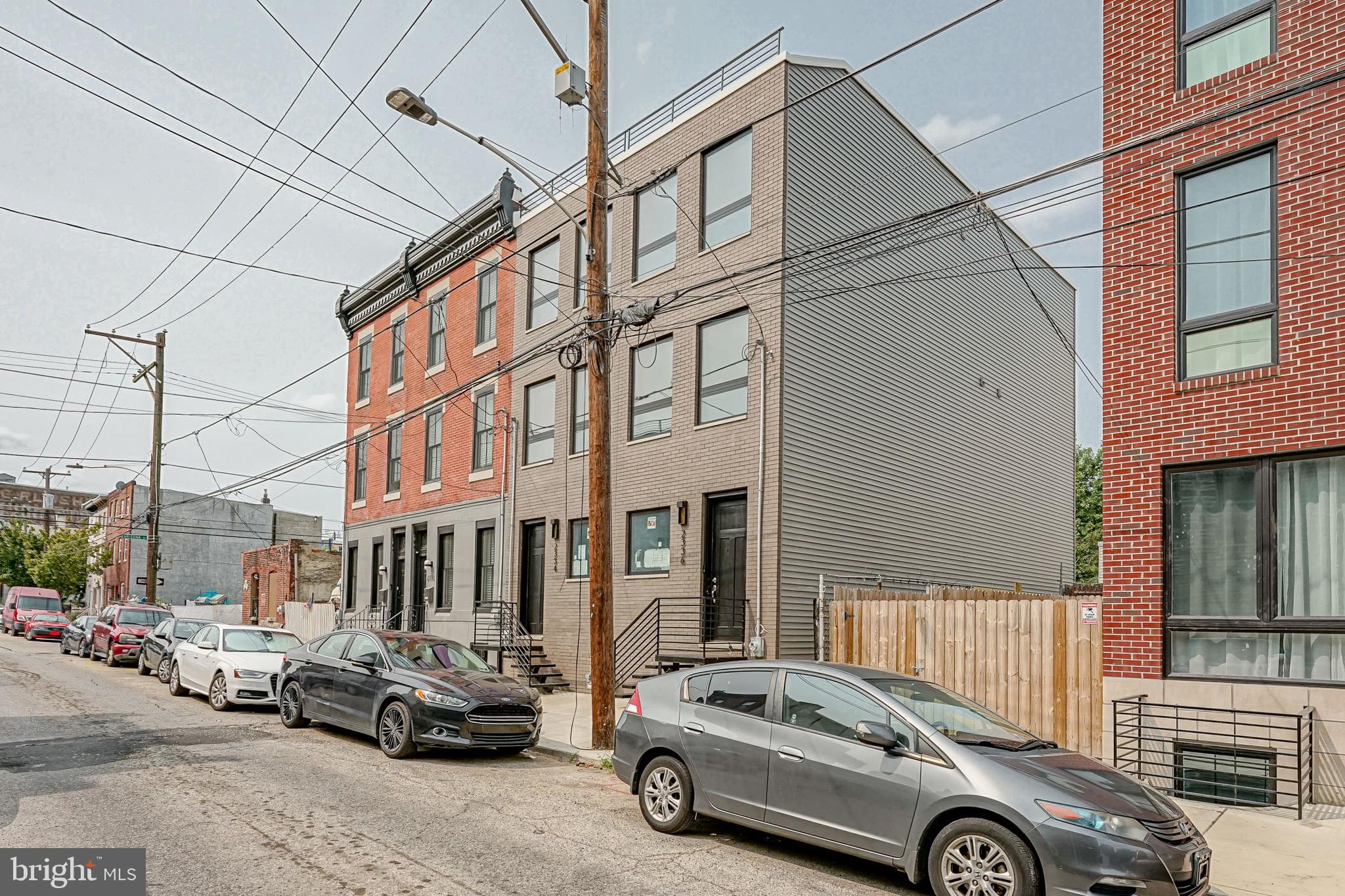 2336 Emerald Street Philadelphia, PA 19125 - Photo 2 of 32