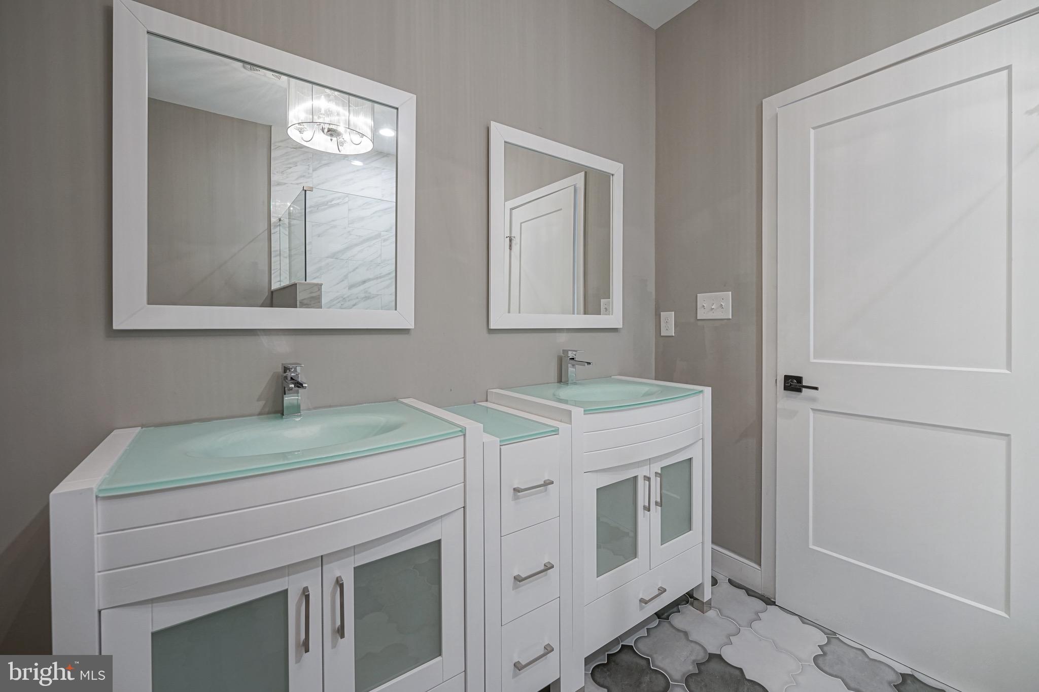 2336 Emerald Street Philadelphia, PA 19125 - Photo 21 of 32