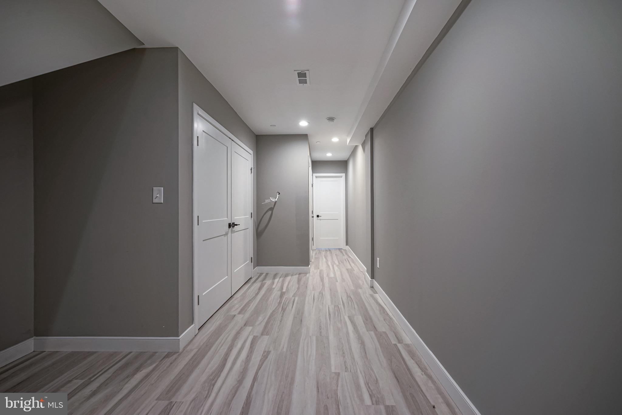 2336 Emerald Street Philadelphia, PA 19125 - Photo 24 of 32