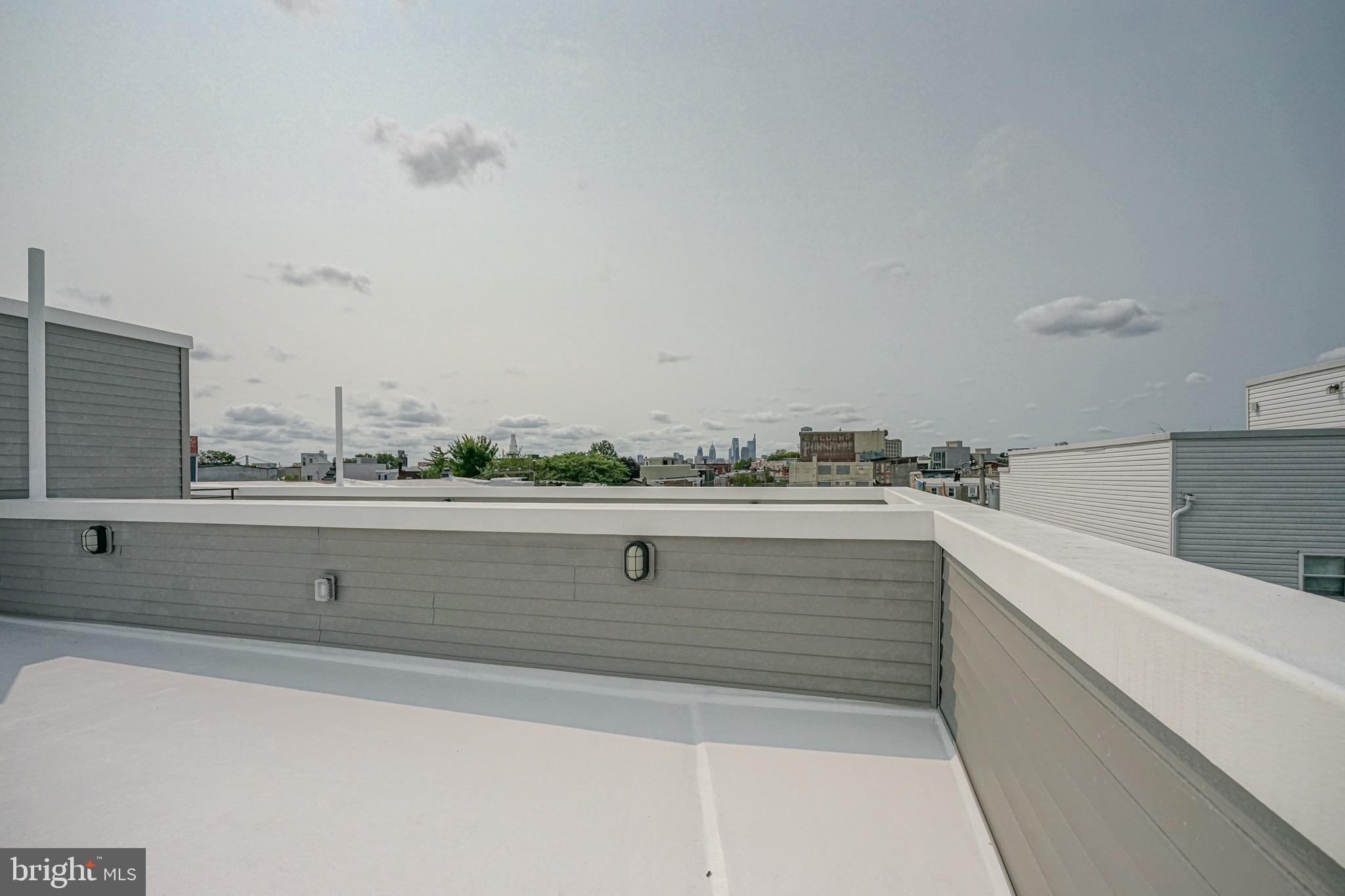 2336 Emerald Street Philadelphia, PA 19125 - Photo 29 of 32