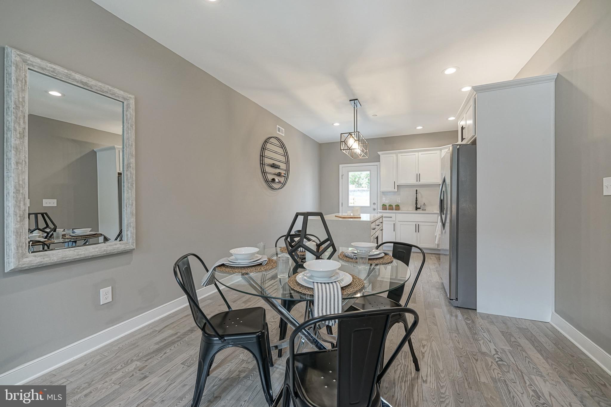 2336 Emerald Street Philadelphia, PA 19125 - Photo 5 of 32