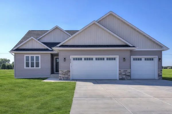 $534,900 | 4098 141st Street, Chippewa Falls, WI 54729