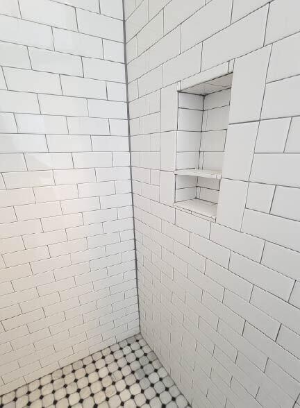 260 Fremont Street Manistee, MI 49660 - Photo 13 of 40 shower