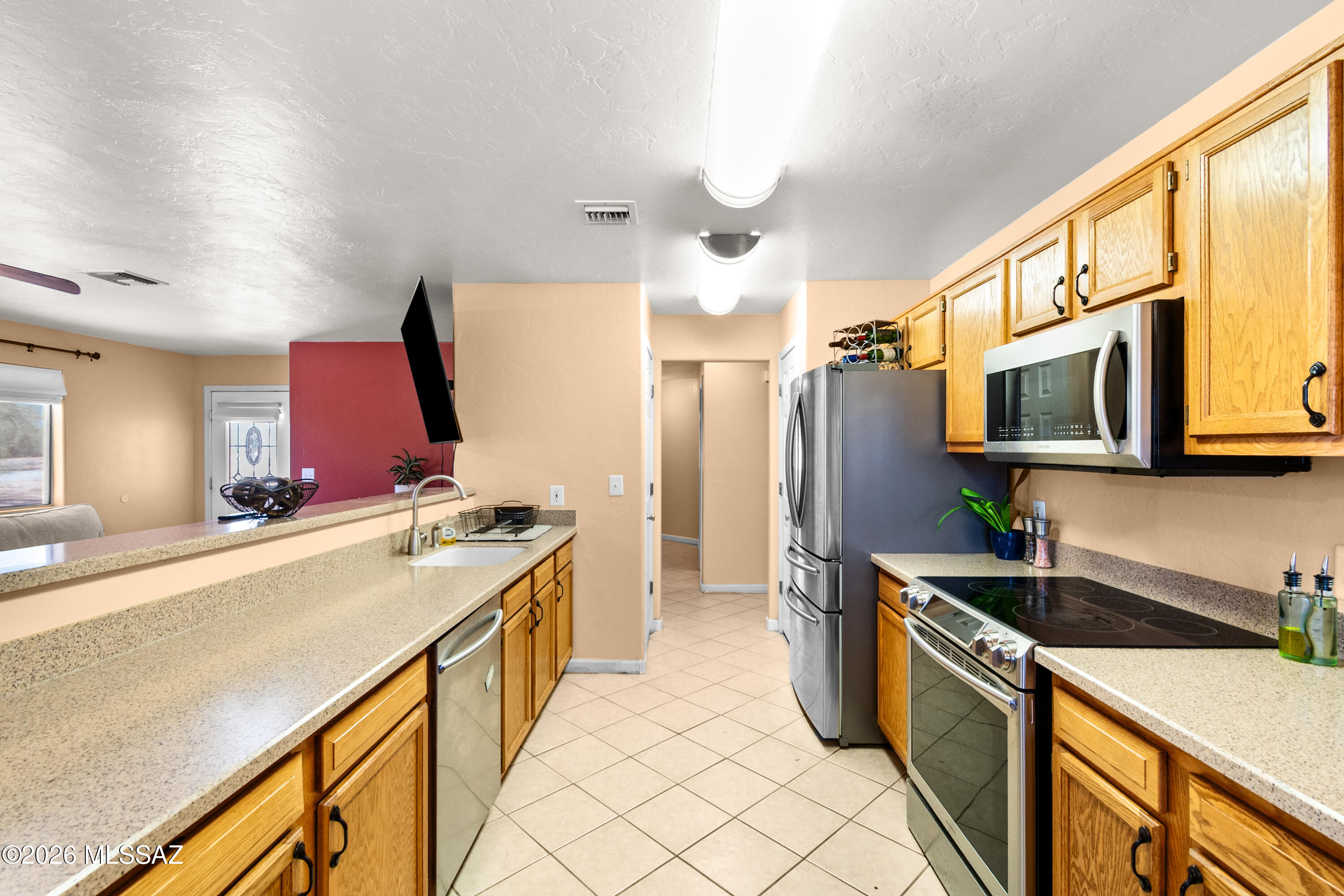 13882 Toler Place Tucson, AZ 85736 - Photo 11 of 34 Kitchen 2 (Toler)