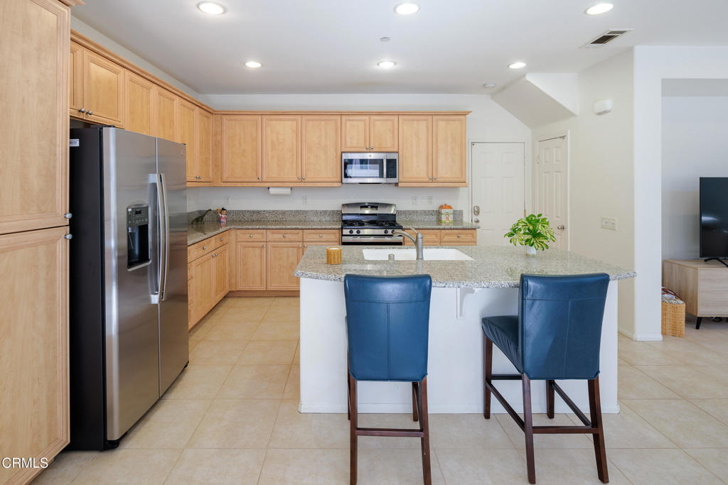 3604 Jolly Roger Way Oxnard, CA 93035 - Photo 10 of 28 3604 Jolly Roger Way-4276-HDR