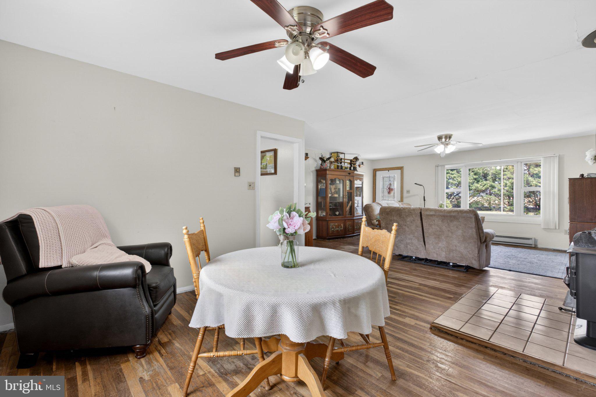 310 Dogtown Road Townsend, DE 19734 - Photo 10 of 43 Cozy dining area with natural light.