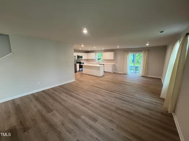 $2,095 | 154 Day Farm Drive, Lillington, NC 27546