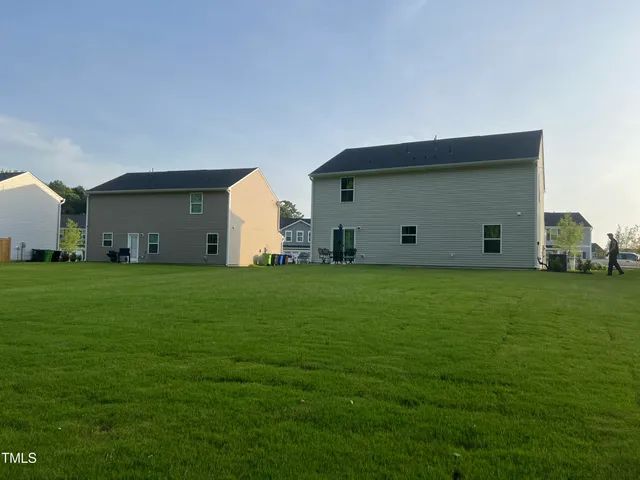 $2,095 | 154 Day Farm Drive, Lillington, NC 27546