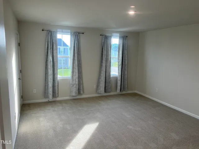 $2,095 | 154 Day Farm Drive, Lillington, NC 27546