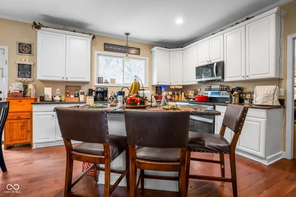 $640,000 | 11382 Royal Place, Carmel, IN 46032