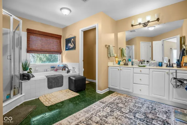 $640,000 | 11382 Royal Place, Carmel, IN 46032