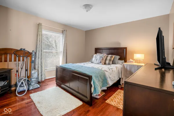 $640,000 | 11382 Royal Place, Carmel, IN 46032