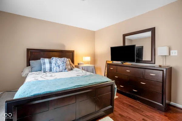 $640,000 | 11382 Royal Place, Carmel, IN 46032