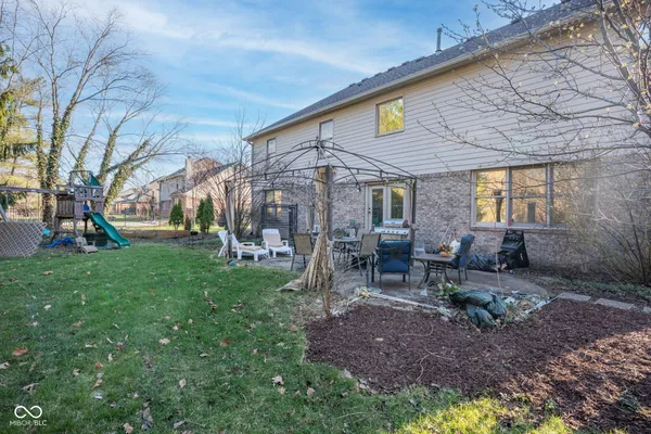 $640,000 | 11382 Royal Place, Carmel, IN 46032